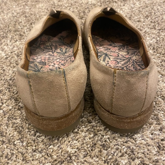 Born Slip On Shoes - Picture 8 of 9